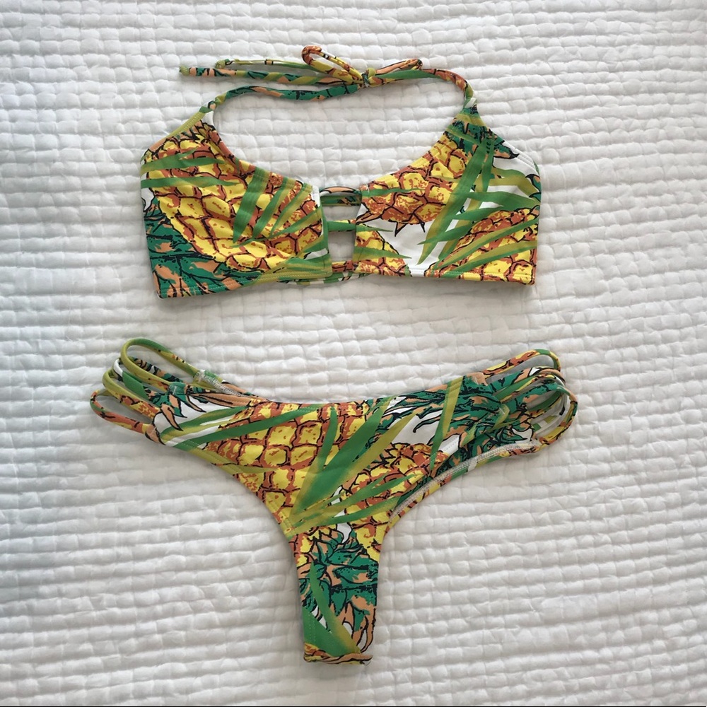🍍 Midori Bikinis pineapple set! 🍍